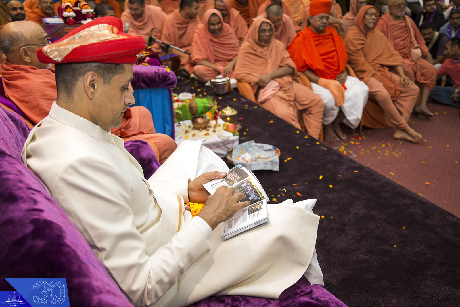 102  - ©1987-2017 SKS Swaminarayan Temple East London